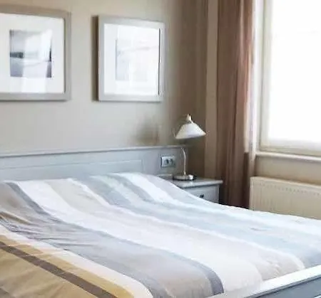 Bed and Breakfast The Beachhouse 2*
